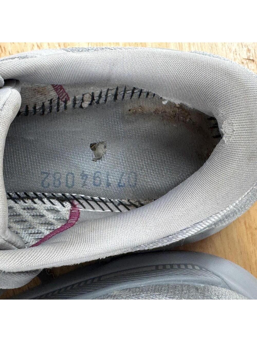 Brooks Adrenaline GTS Shoes Womens 10.5 Gray Running Sneakers Narrow 1204262A019 - Picture 15 of 16